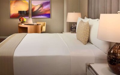 King bed at Royal Sonesta Houston Galleria.