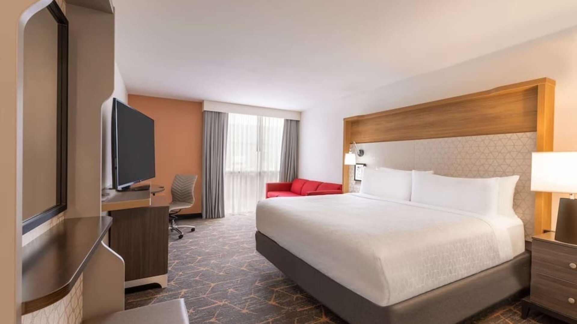 King room at DoubleTree By Hilton Fort Worth South.