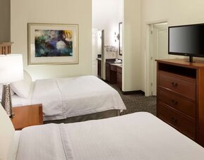 Day use twin room with private bathroom at Homewood Suites By Hilton Agoura Hills.