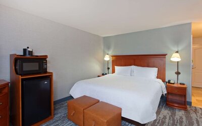 Day use room with private bathroom at Hampton Inn & Suites Clovis-Airport North.