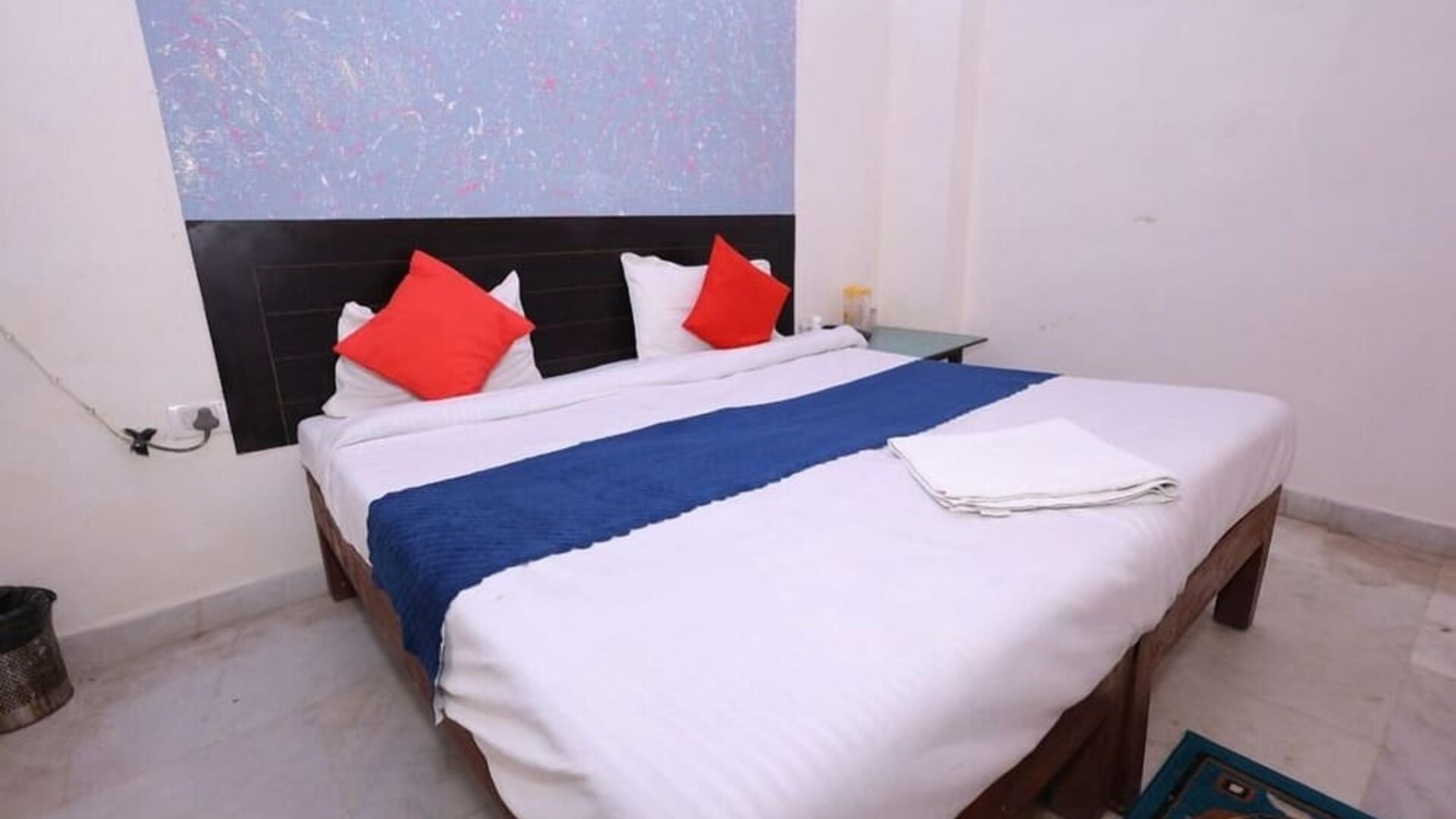 King room at Hotel NoVo Agra.