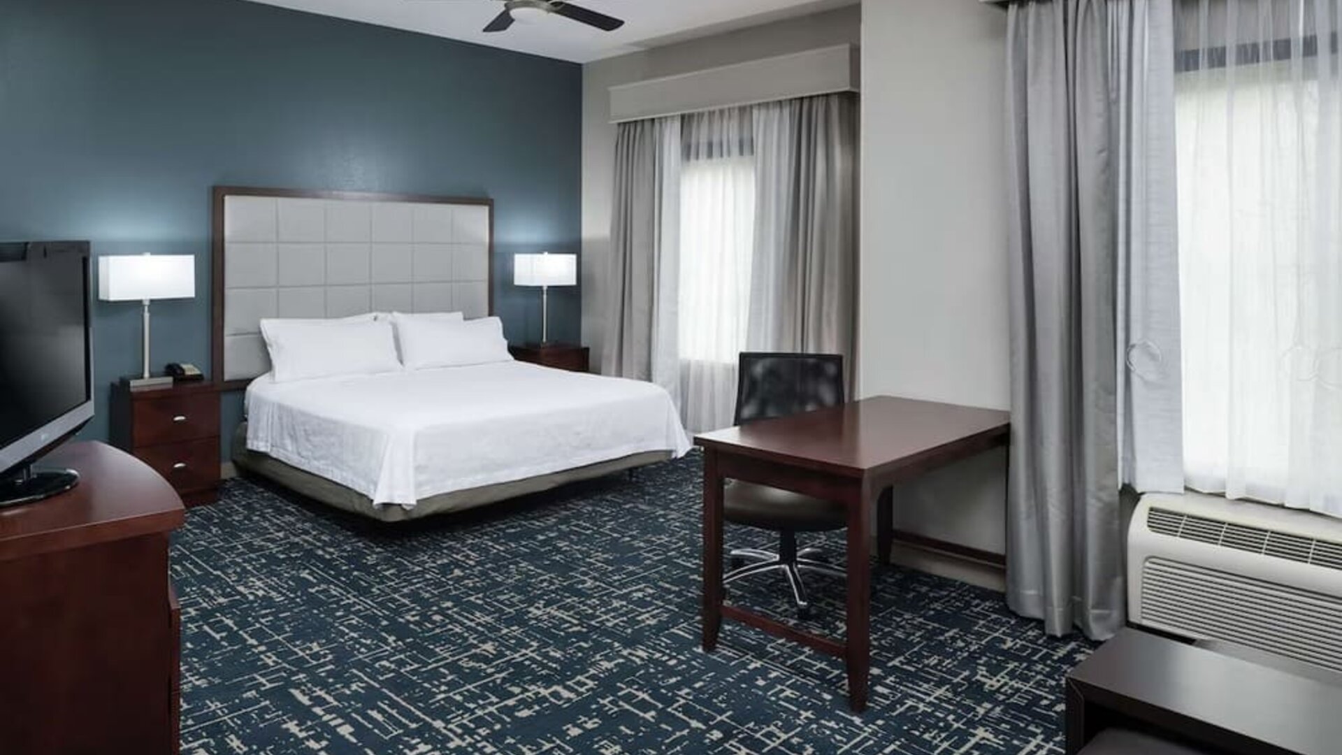 Day use room with workspace at Homewood Suites By Hilton Fresno Airport/Clovis.