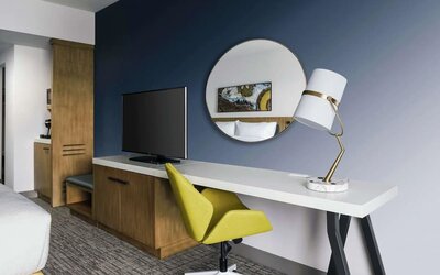 Day use room's workspace at Hilton Garden Inn Sunnyvale.