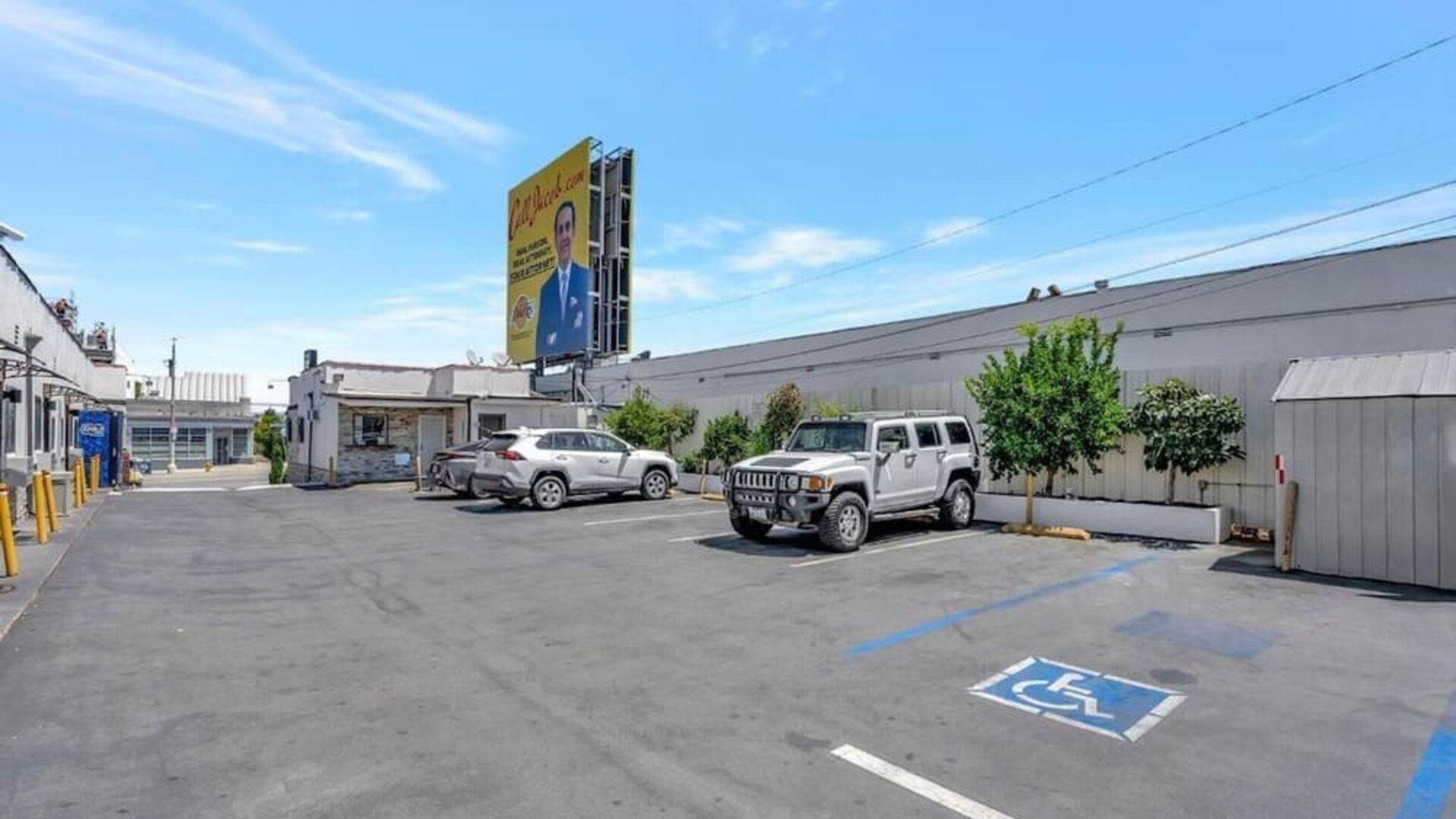 Parking available at Mid City Inn - Los Angeles.
