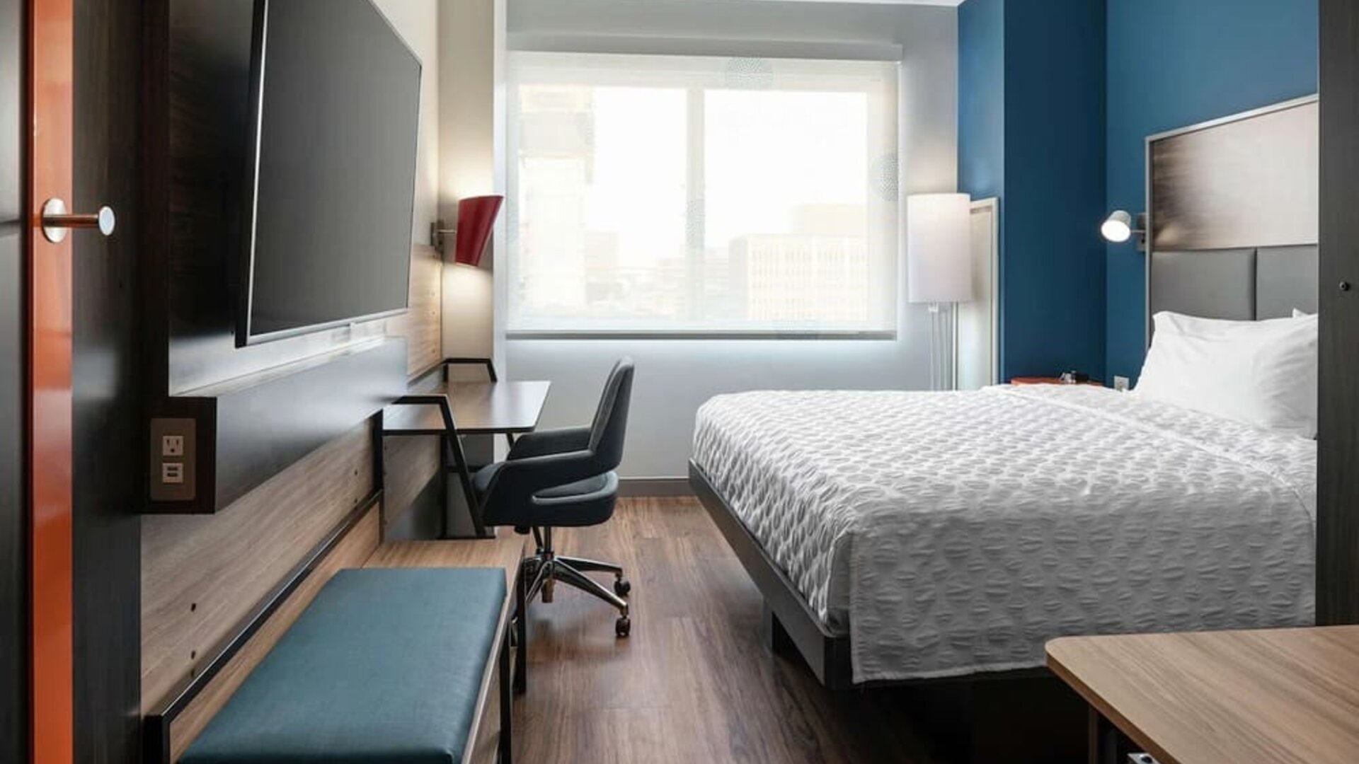 Day use room with work desk at Tru By Hilton Denver Downtown Convention Center.