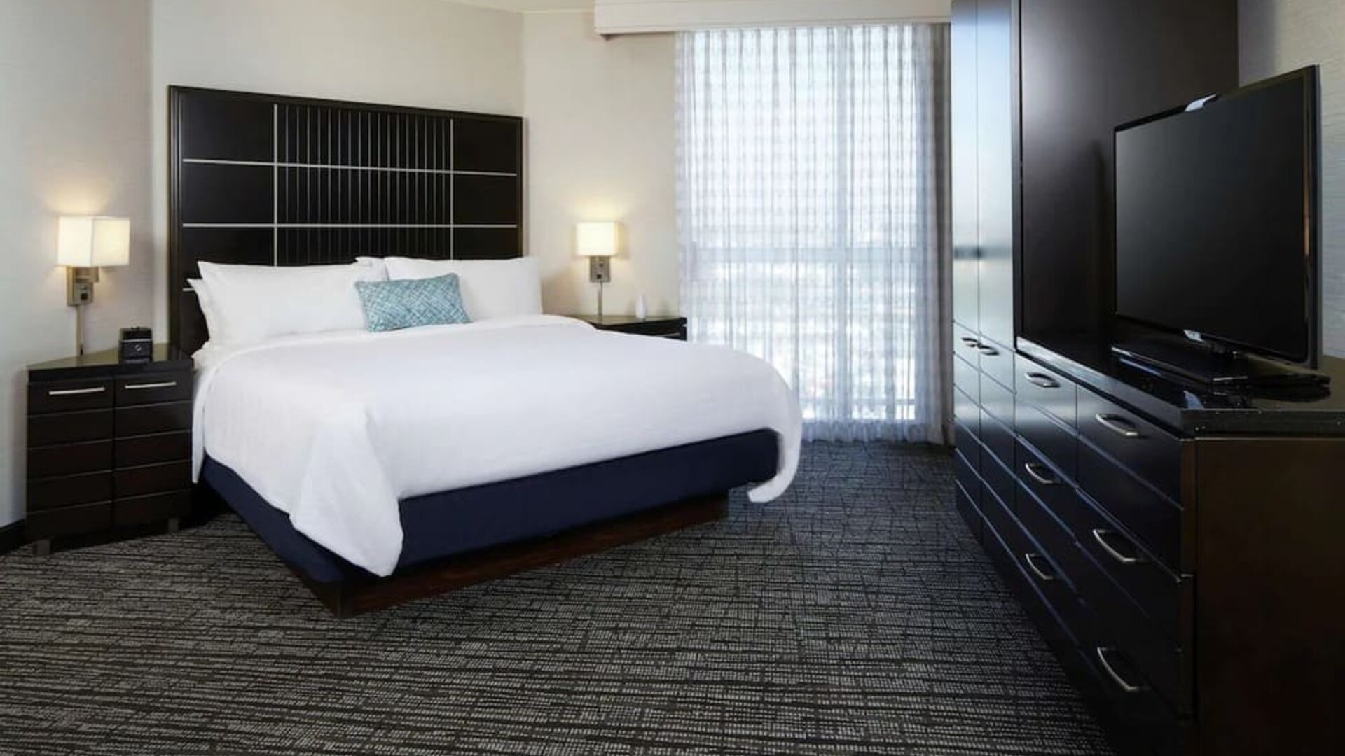 Day use room with private bathroom at Embassy Suites By Hilton Los Angeles-Intl Airport North.