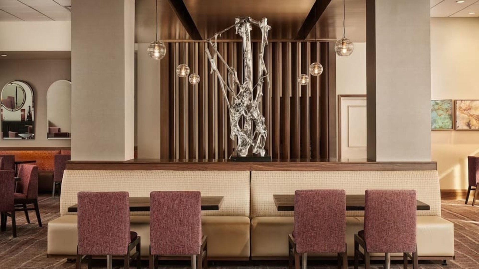 Seating area at Crowne Plaza Dallas Market Ctr - Love Field.