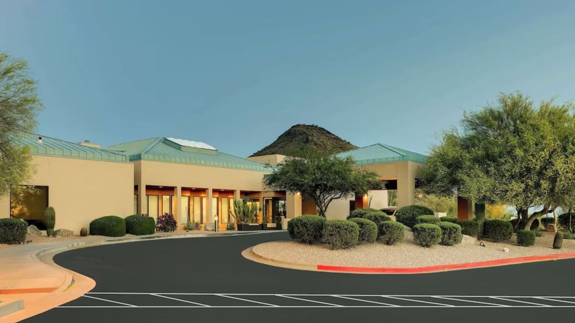 Exterior view of Sonesta Select Scottsdale At Mayo Clinic Campus.