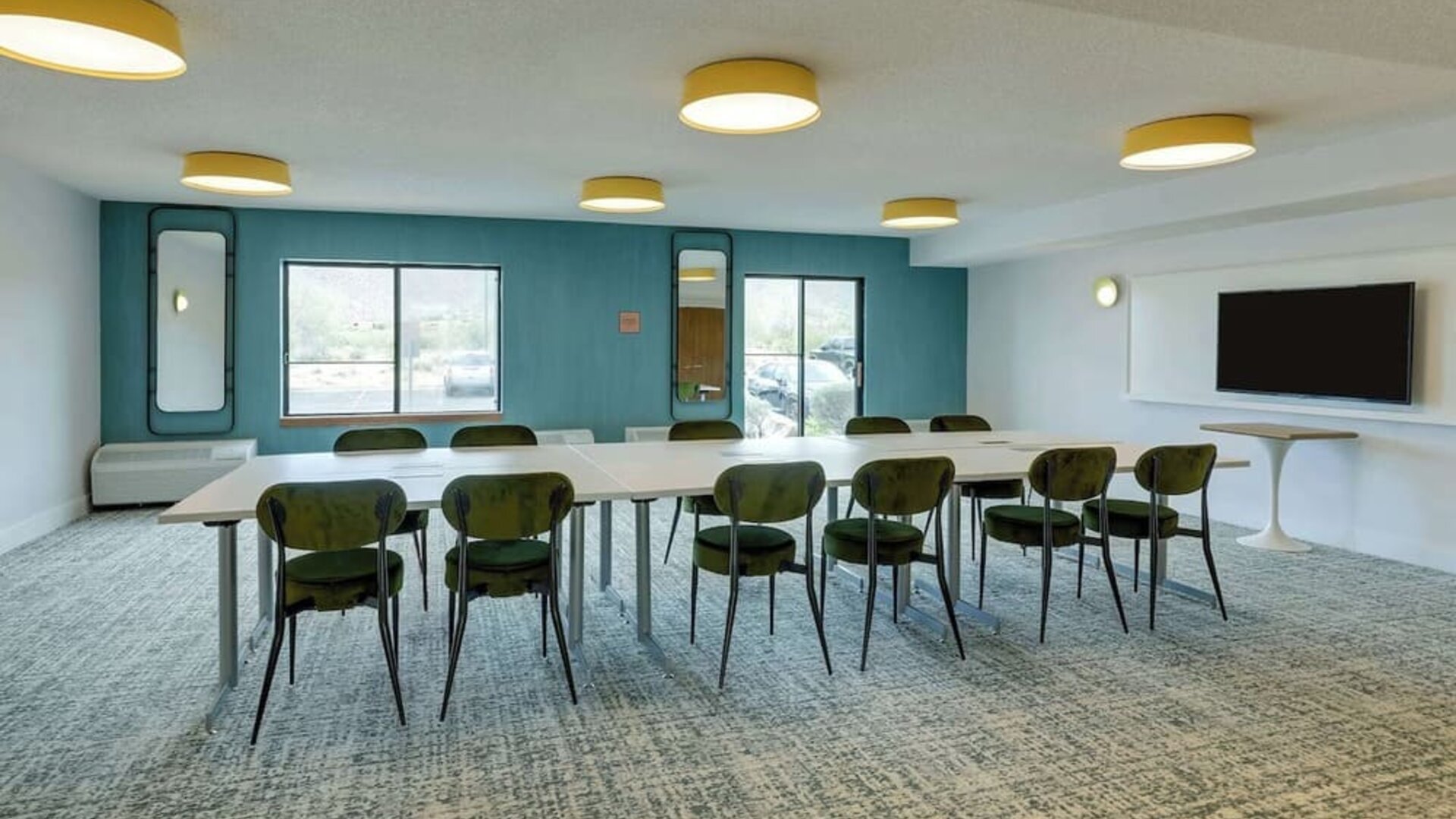 Professional meeting room at Sonesta Select Scottsdale At Mayo Clinic Campus.