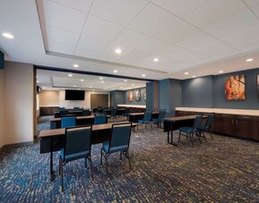 Meeting room at Hampton Inn Detroit Southfield.
