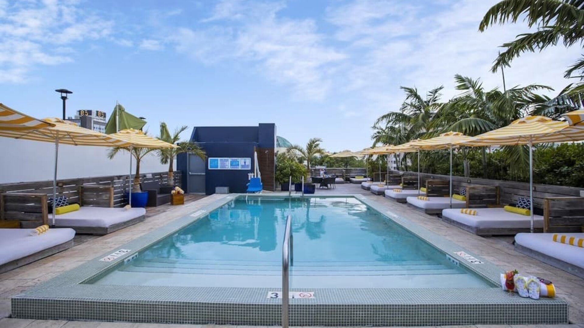 The Catalina Hotel & Beach Club has two outdoor pools.