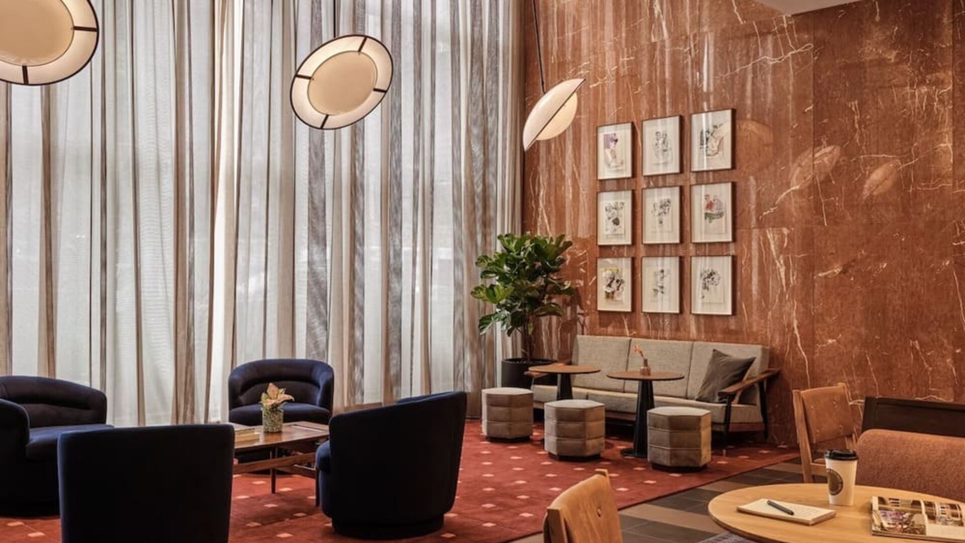 Lobby lounge perfect for coworking at Romer Hell's Kitchen.