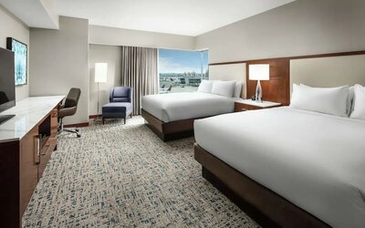 Day use twin room with work desk at Hilton Boston Logan Airport.