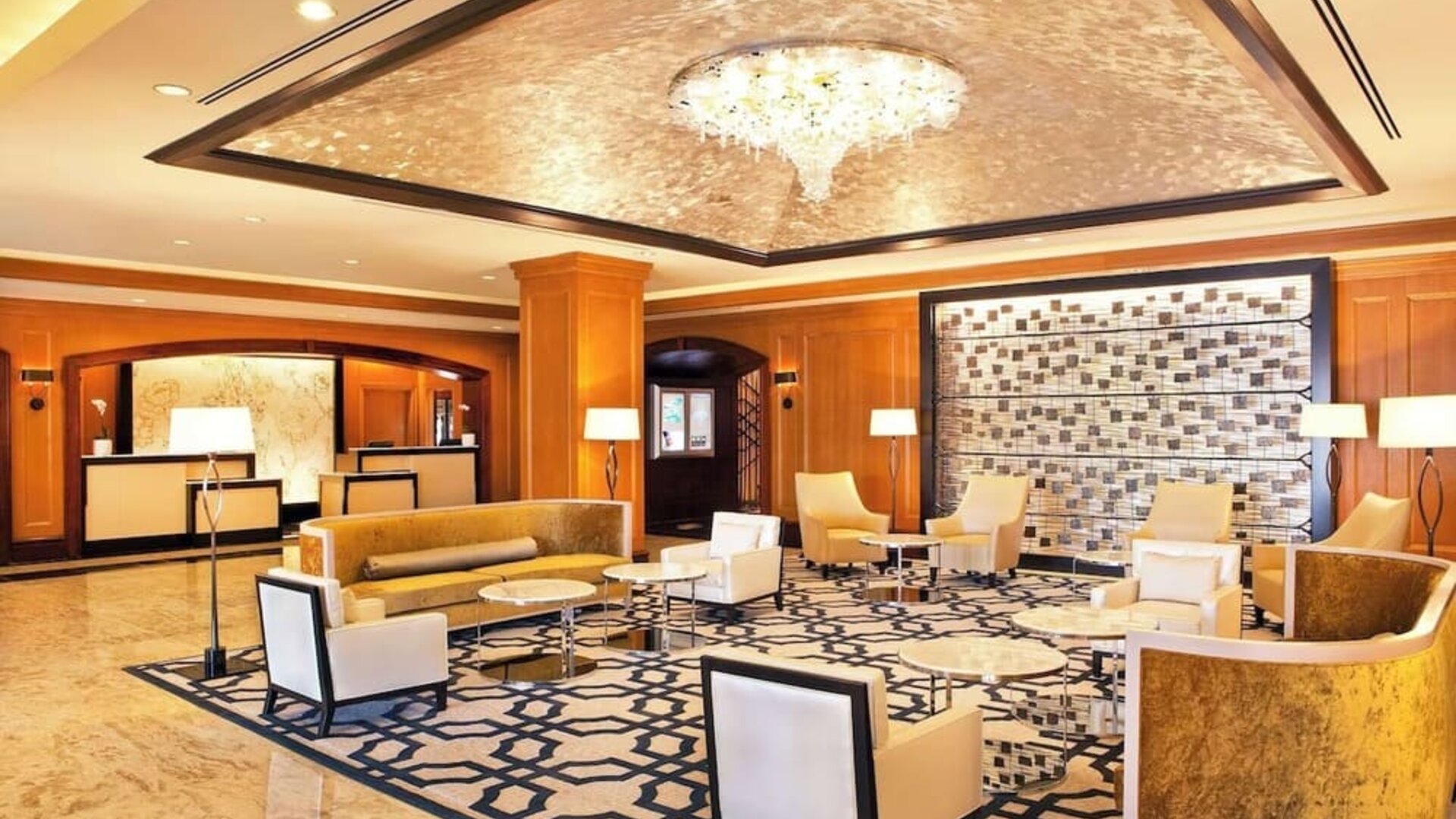 Lobby lounge area at Hilton Short Hills.
