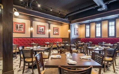 Dining area at Park Manor Hotel.
