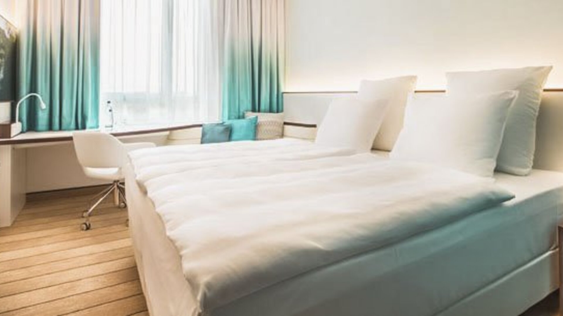 Hey Lou Hotel Frankfurt Airport