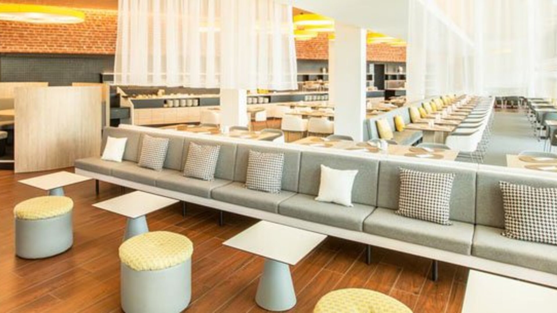 Hey Lou Hotel Frankfurt Airport