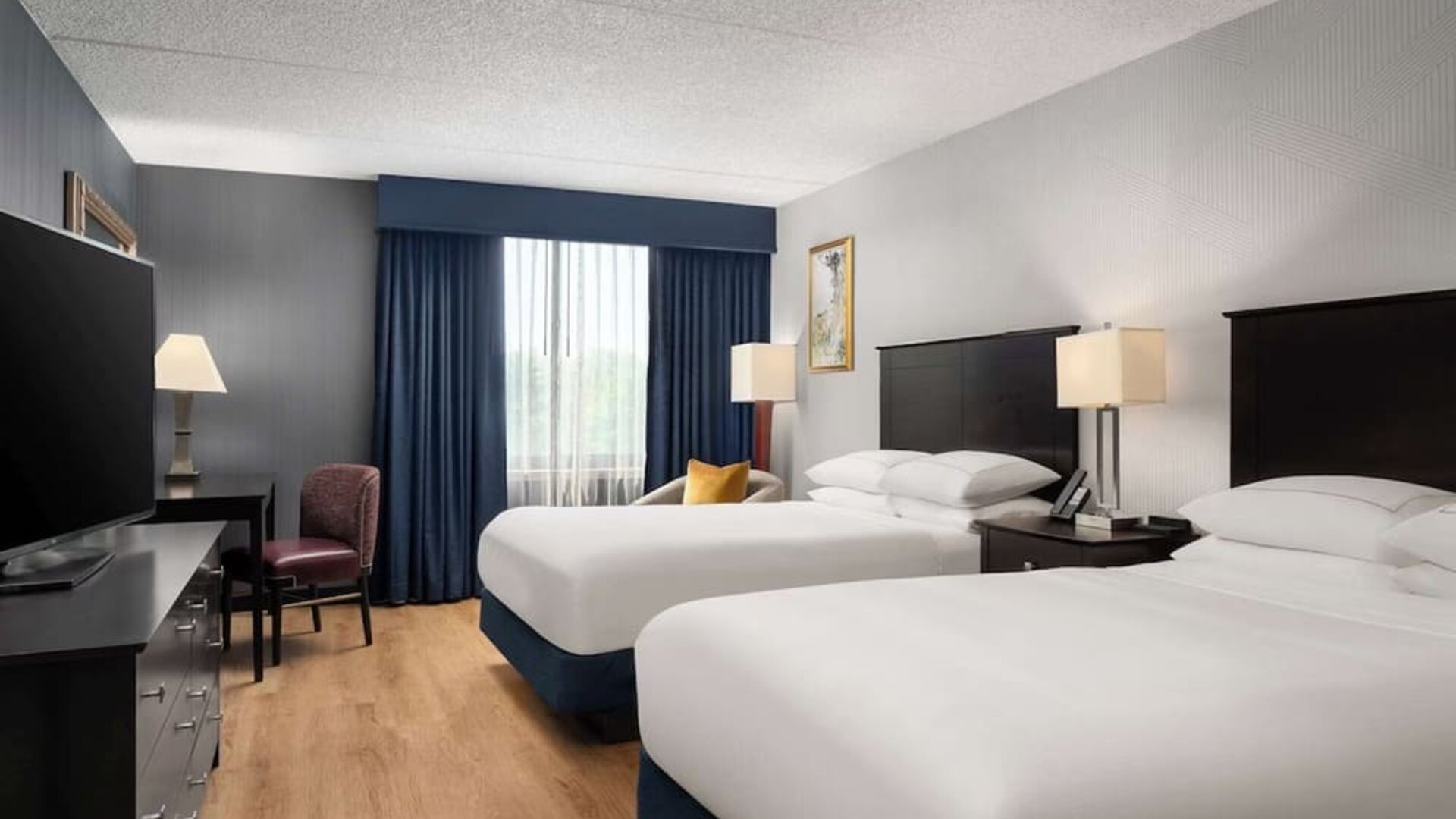 Day use twin room with work desk at DoubleTree By Hilton Hartford - Bradley Airport.