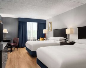 Day use twin room with work desk at DoubleTree By Hilton Hartford - Bradley Airport.