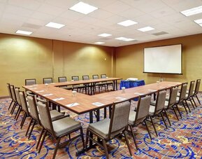 Professional meeting room at Embassy Suites By Hilton Santa Clara Silicon Valley.