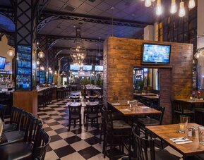 On-site restaurant at Hilton Garden Inn New York/Tribeca.