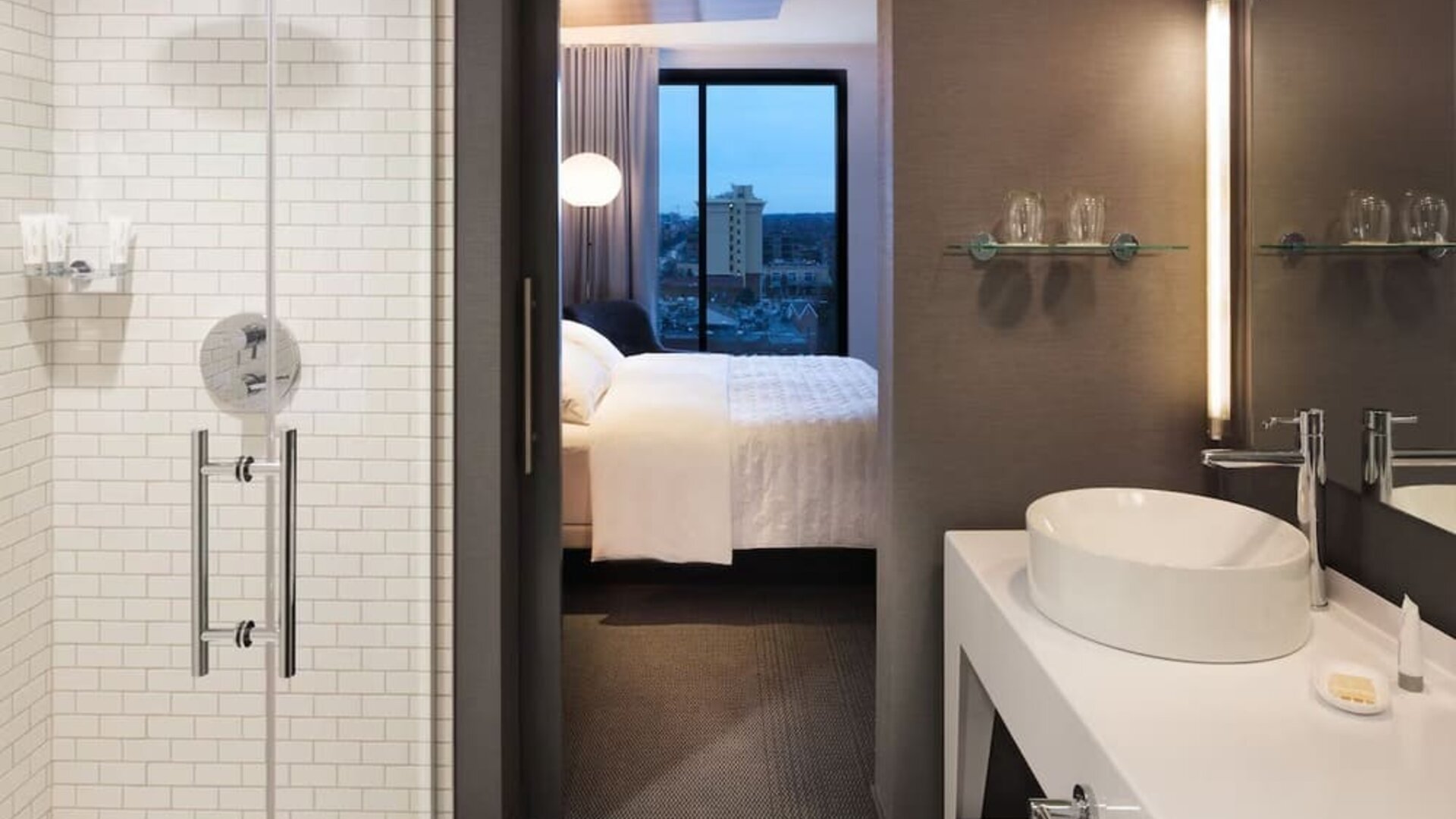 Private guest bathroom with shower at Le Méridien Columbus, The Joseph.