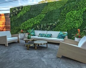 Outdoor seating at Hampton Inn Vallejo.