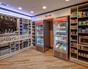 Convenience store at Hampton Inn Vallejo.