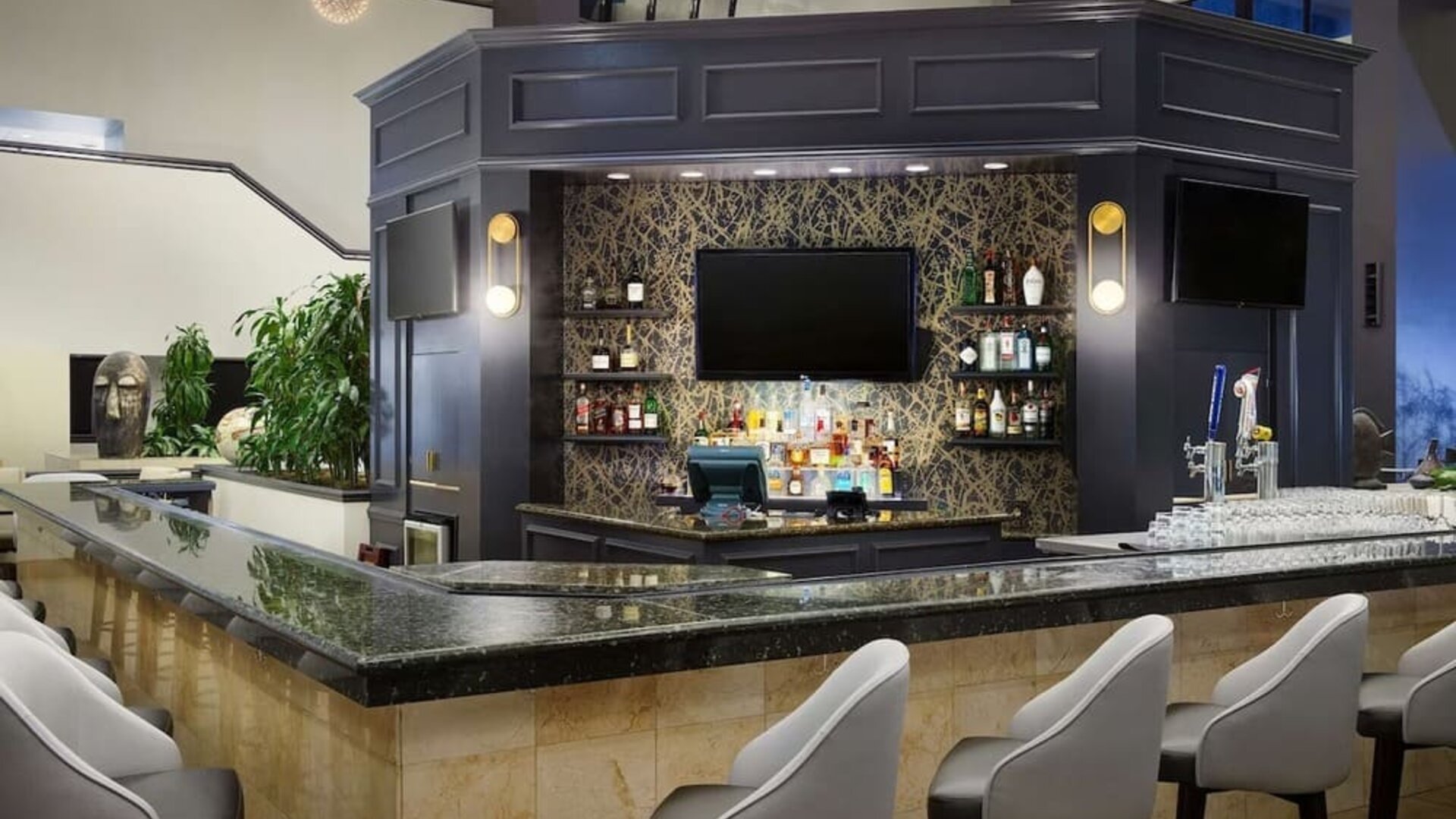 On-site bar at Embassy Suites By Hilton West Palm Beach Central.