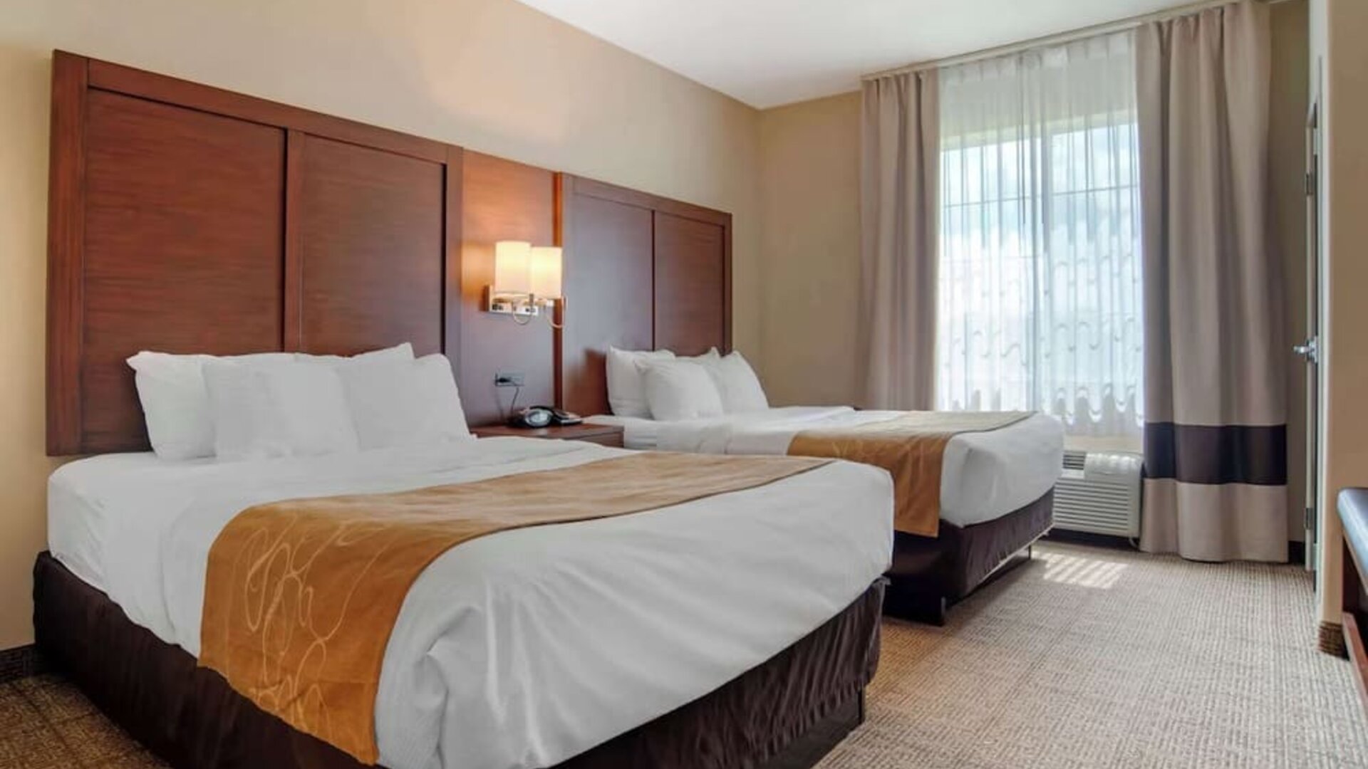 Day use twin room at Comfort Suites Alexandria, LA.