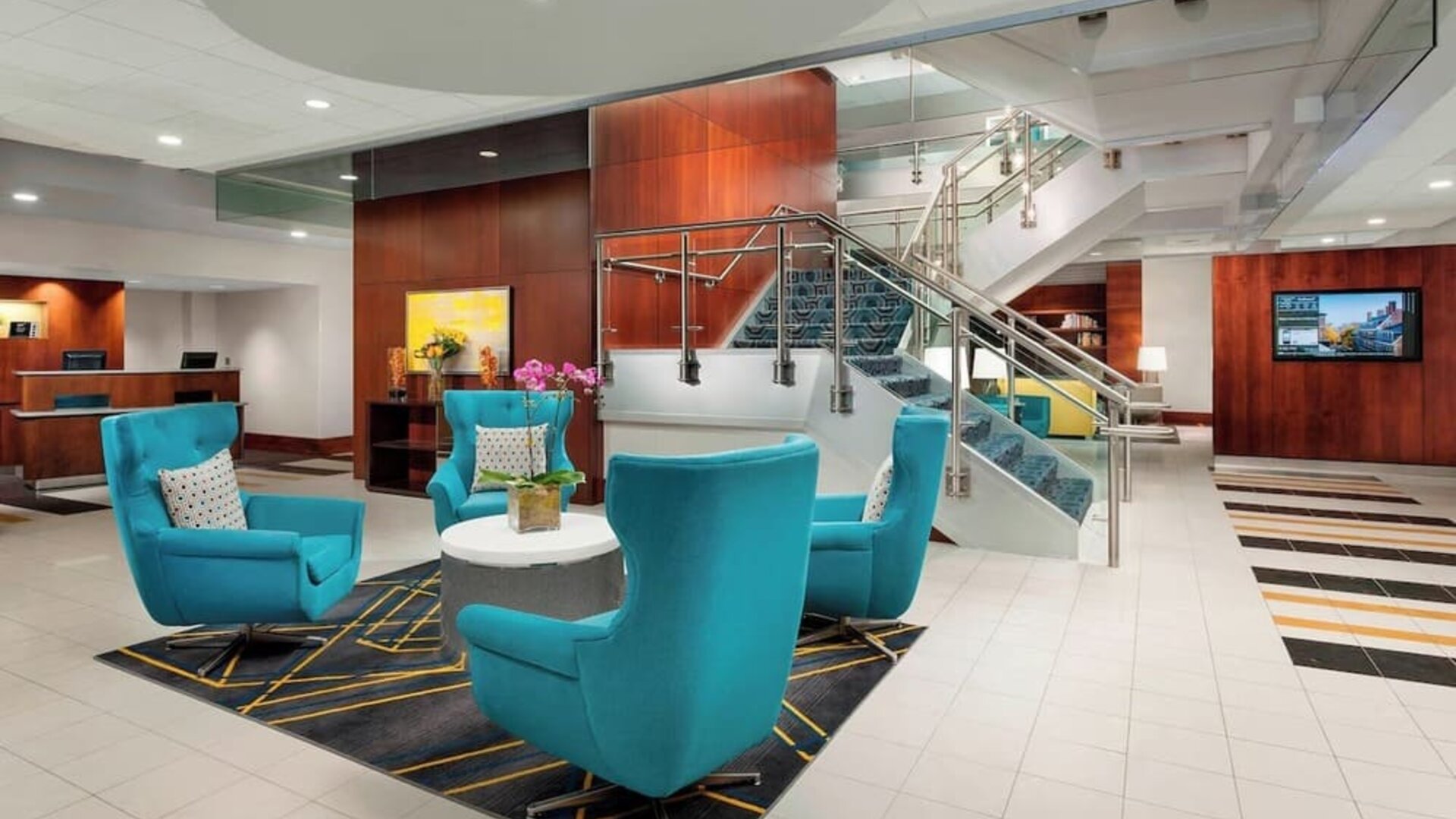 Hotel lobby at Courtyard Boston Cambridge.