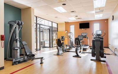 Well equipped fitness center at Wyndham Omaha.