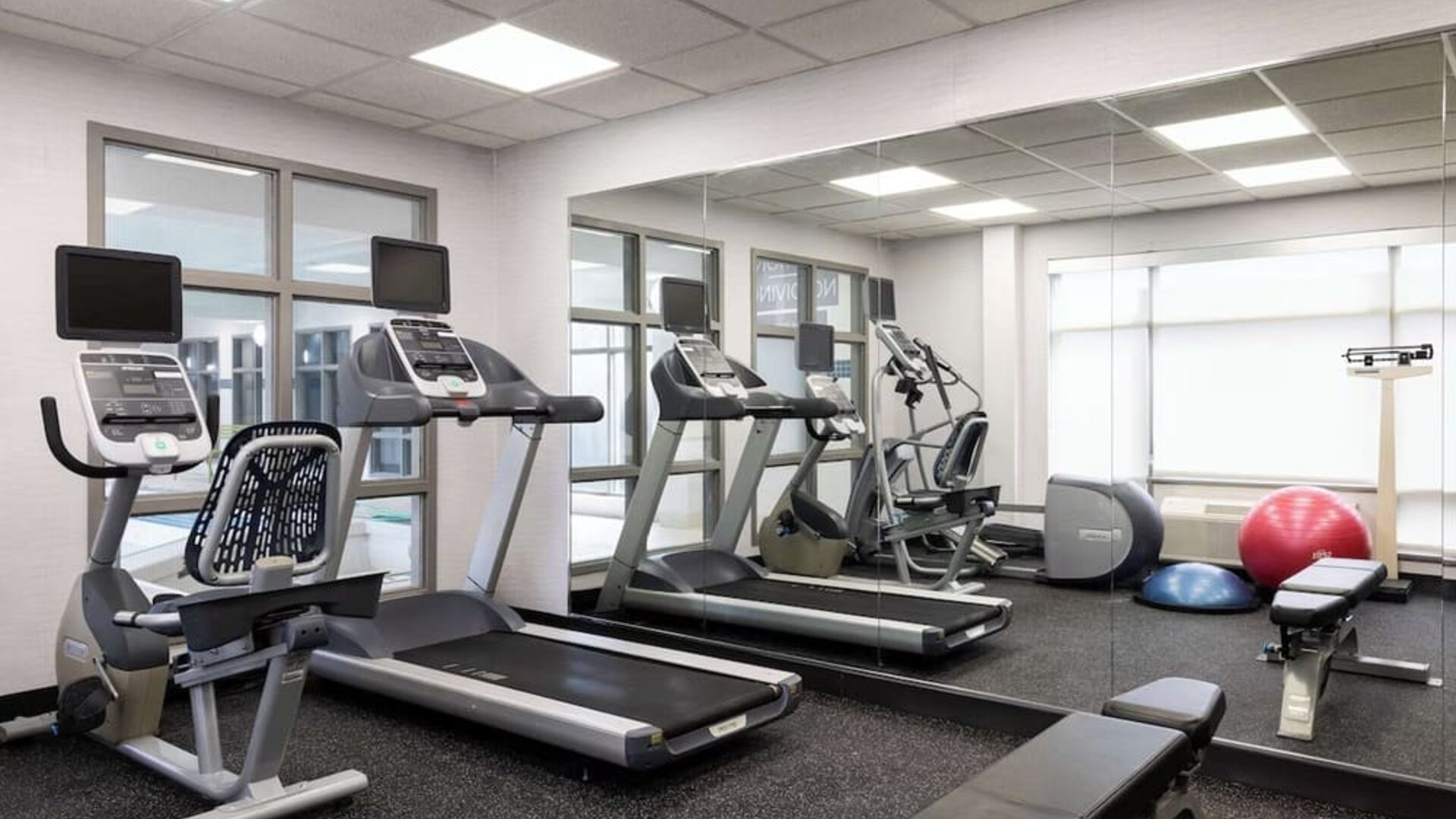 Fitness center at Spark By Hilton Guelph.