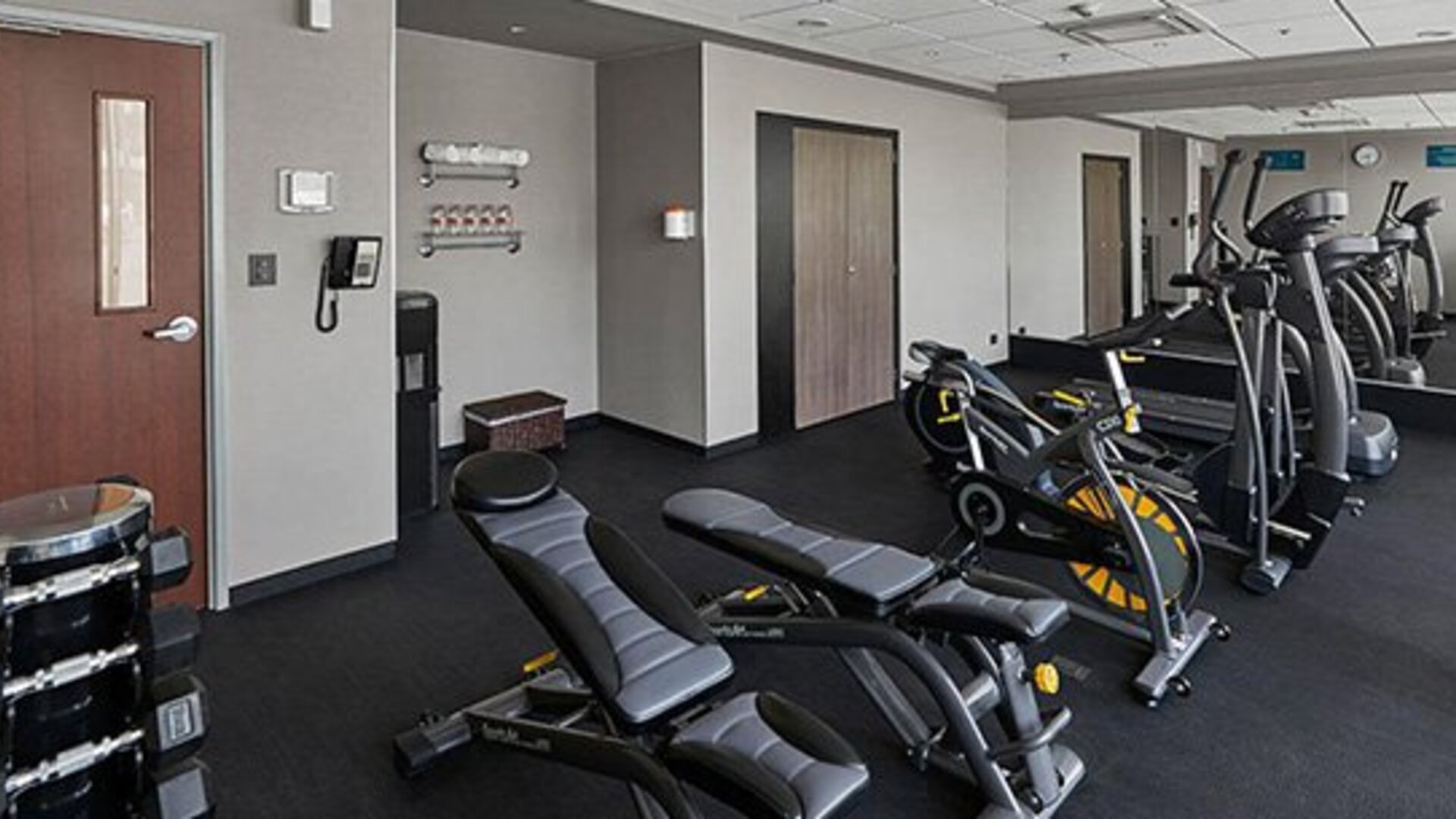 City Express Suites By Marriott Querétaro