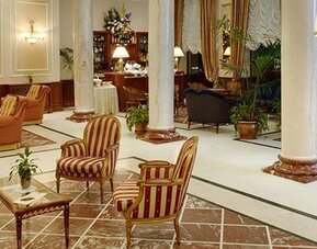 Andreola Central Hotel