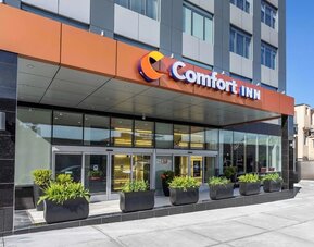 Exterior view of Comfort Inn Prospect Park-Brooklyn.