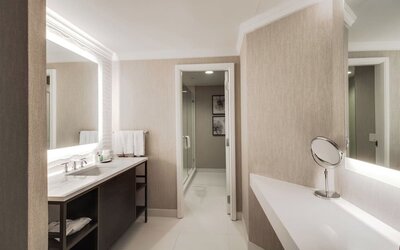 Guest bathroom with shower at The Westin New Orleans.