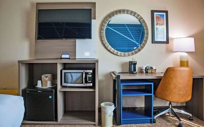 Day use room at Comfort Inn & Suites Geneva - West Chicago.