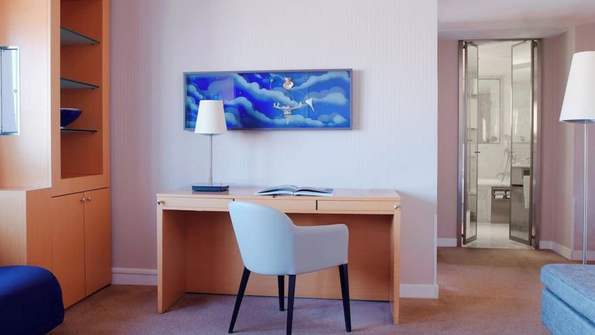 Day use room at Sheraton Paris Charles De Gaulle Airport Hotel.