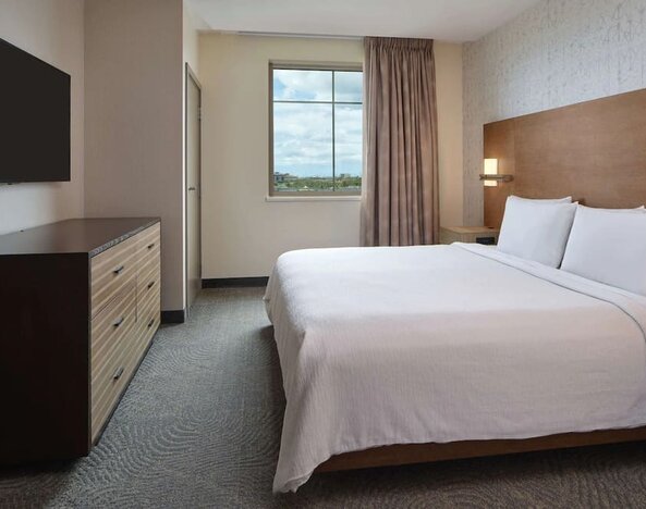 Day use room at Embassy Suites By Hilton Oahu Kapolei.