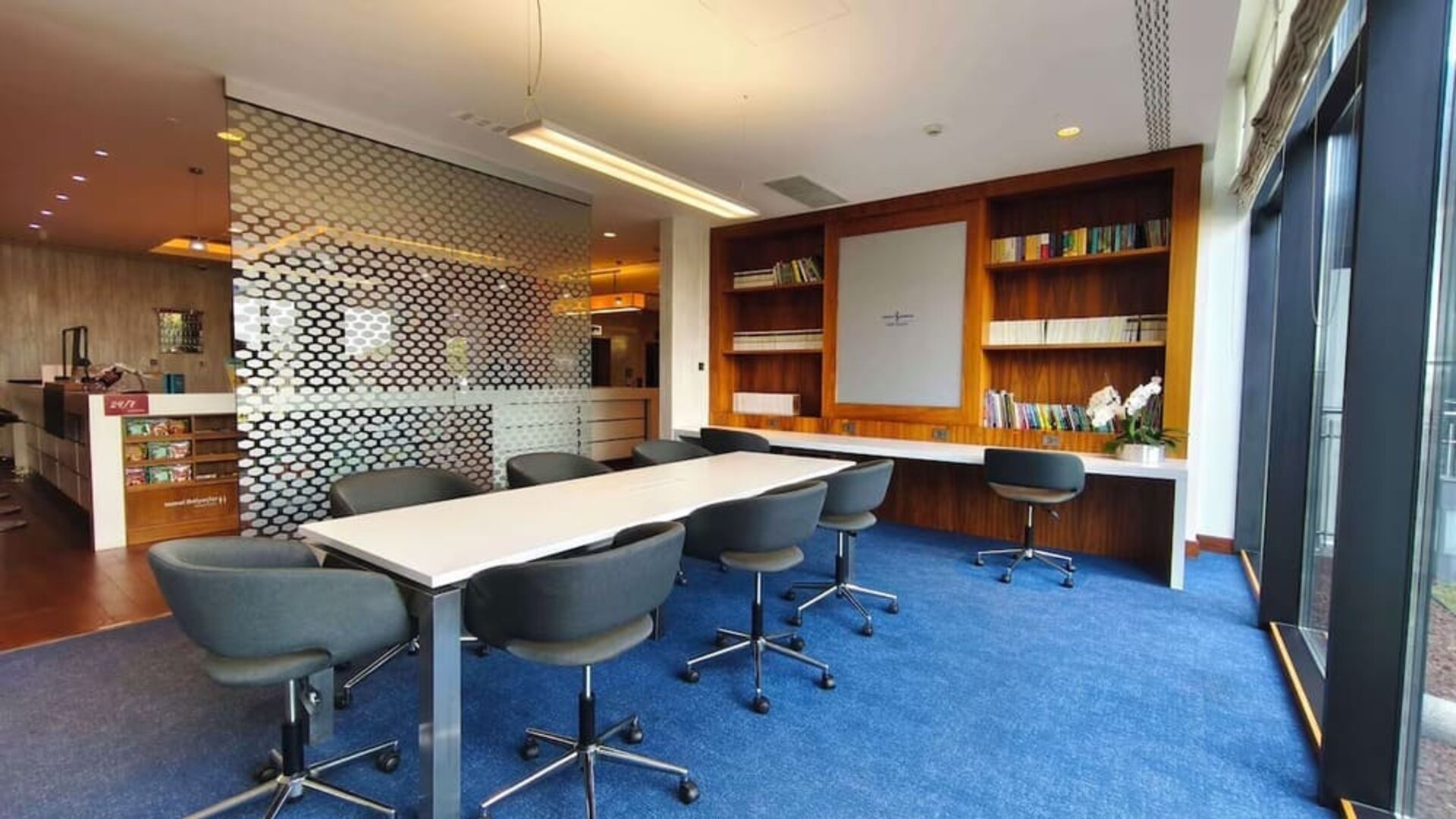 Meeting room at Hampton By Hilton Samsun.