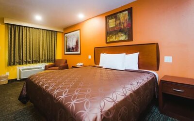 Day use room at Express Inn Gulf Bank.