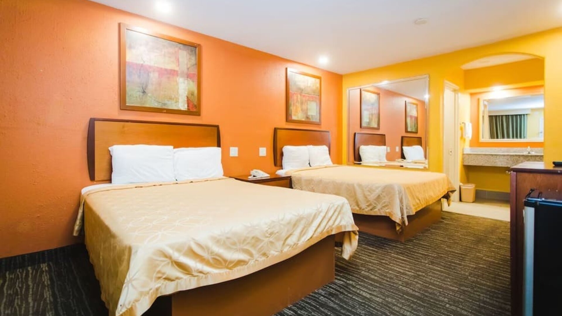 Day use room at Express Inn Gulf Bank.