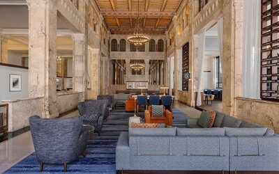 Lounge and coworking space at Courtyard San Diego Downtown.