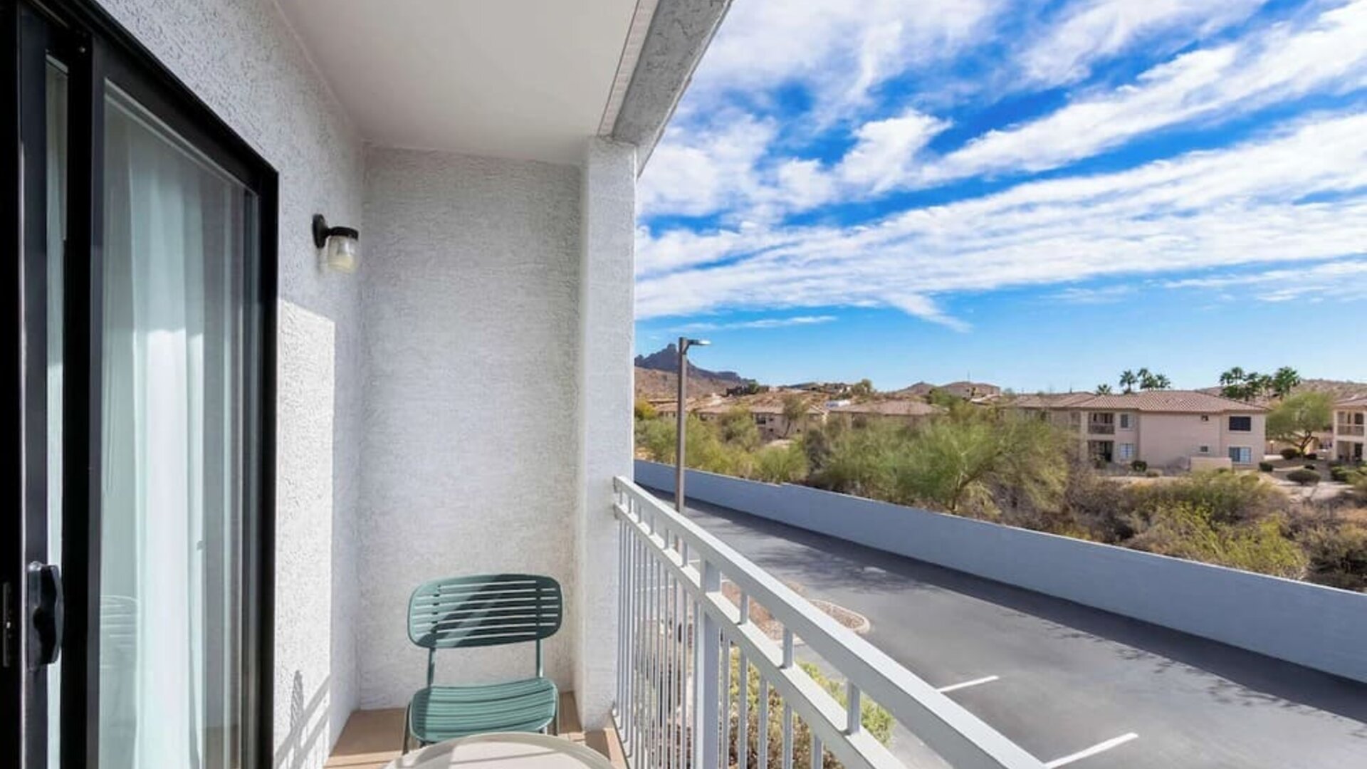 Day use room with natural light at Spark By Hilton Fountain Hills Scottsdale.