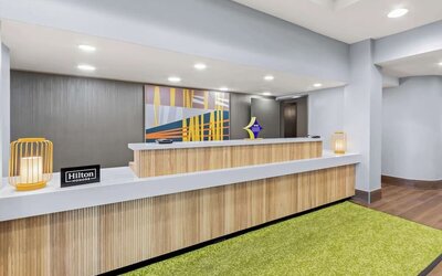 Reception desk at Spark By Hilton Fountain Hills Scottsdale.