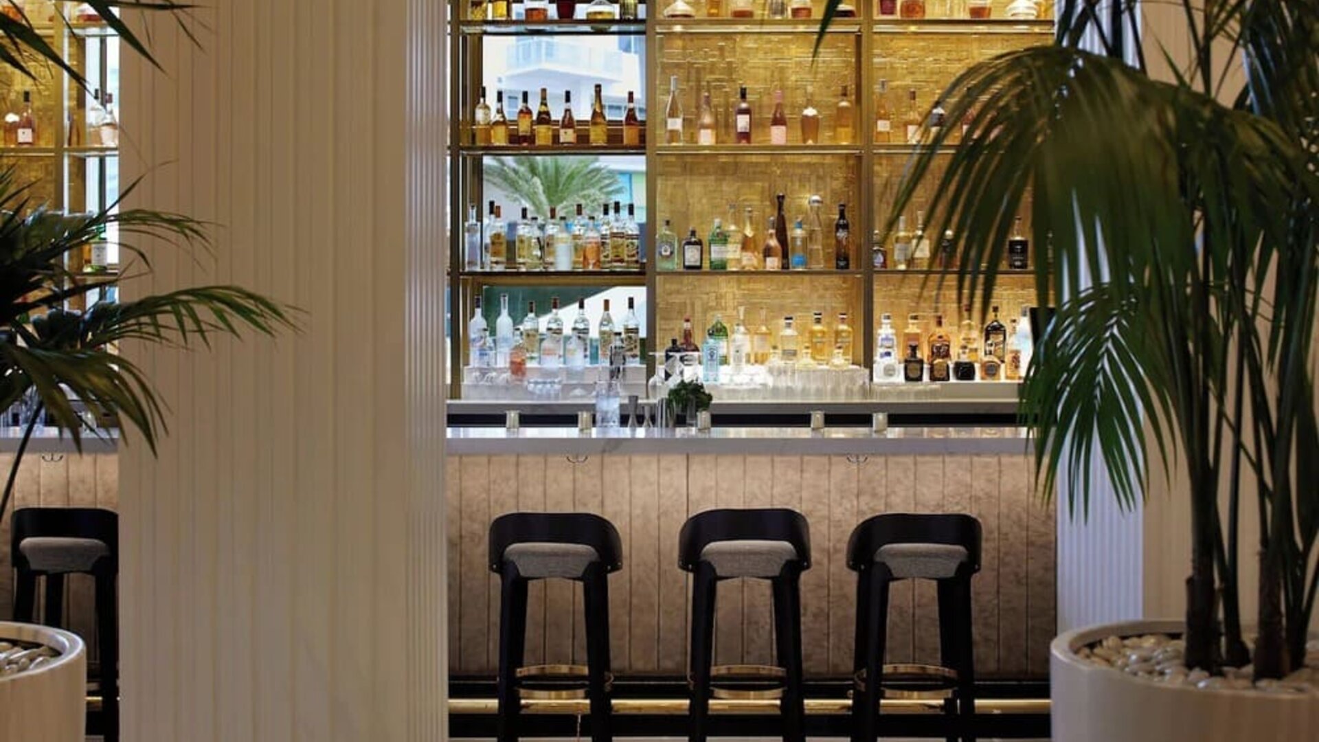 On-site bar at Cadillac Hotel & Beach Club, Autograph Collection' lobby. 