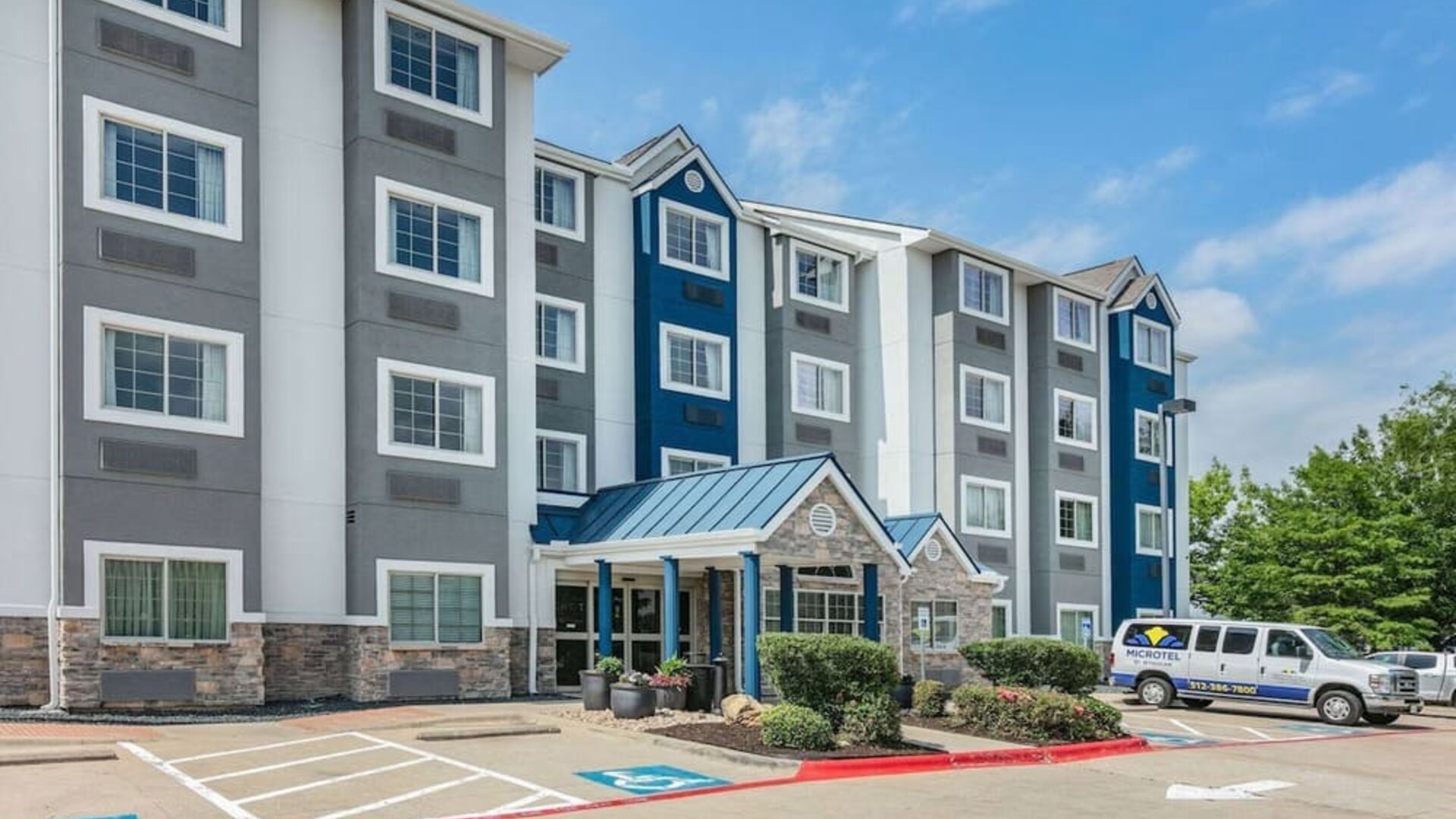 Hotel exterior at Microtel Inn And Suites By Wyndham Austin Airport.