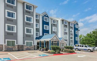 Hotel exterior at Microtel Inn And Suites By Wyndham Austin Airport.