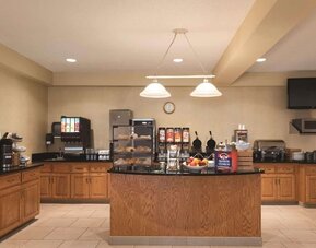 Breakfast available at Country Inn & Suites By Radisson Mankato Hotel.